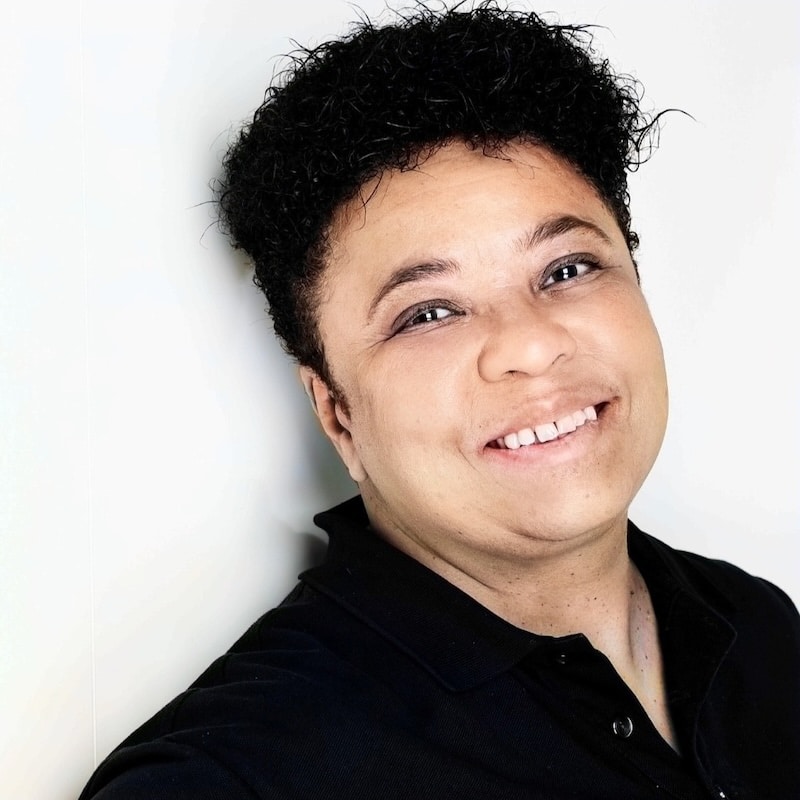 Ernährungsberaterin Pamela Chance gibt ihre Rezension zur Ernährungsberater-Software von Natty Gains